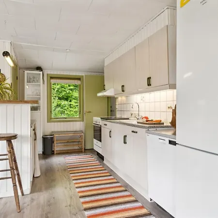 Lovisa - 7km From The Sea By Interhome