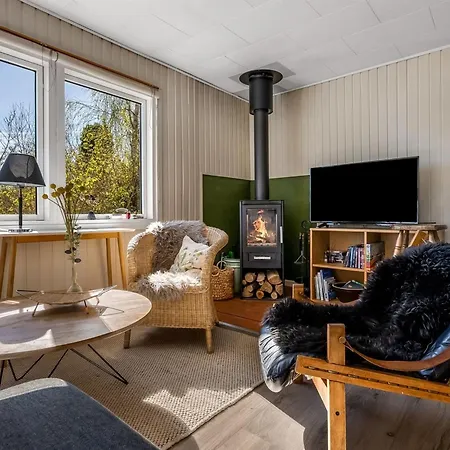 Lovisa - 7km From The Sea By Interhome * Рённе